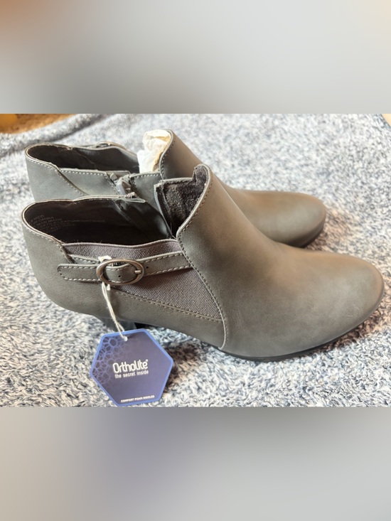 croft & barrow Shoes - croft & barrow Gray Block Heel Ankle Bootie Size 8